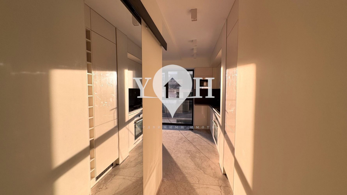 Продава 3-стаен София 78180