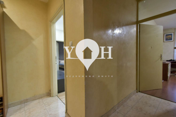 Продава 3-стаен София 77813