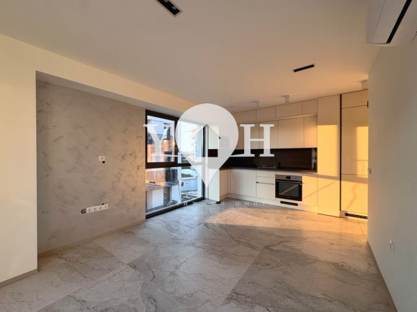 Продава 3-стаен София 78180